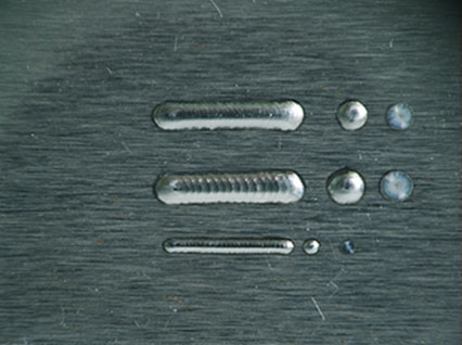 <a href='http://m.cqmingchuang.com/product/3.htm' class='text_a'>模具激光焊機</a>修復鏡面模具效果